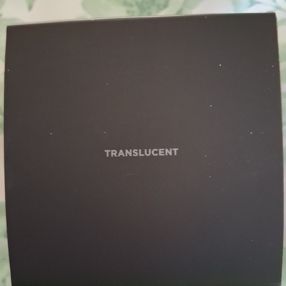 Laura Mercier Black Setting Powder Box